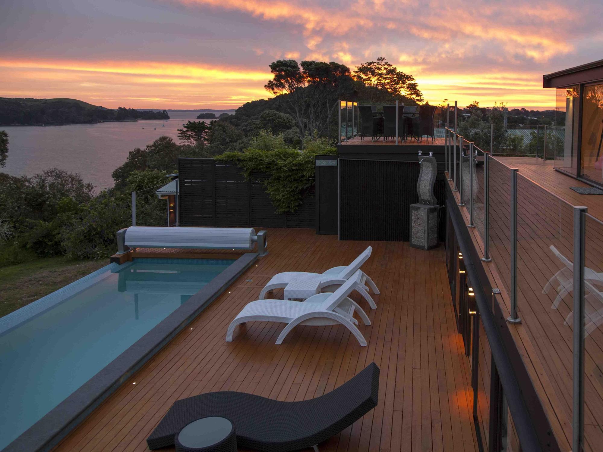 Le Chalet Waiheke Apartments Ostend Dış mekan fotoğraf