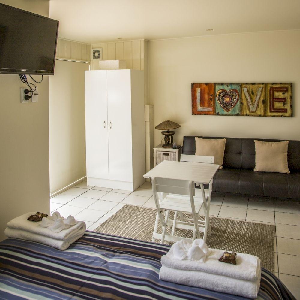 Le Chalet Waiheke Apartments Ostend Dış mekan fotoğraf